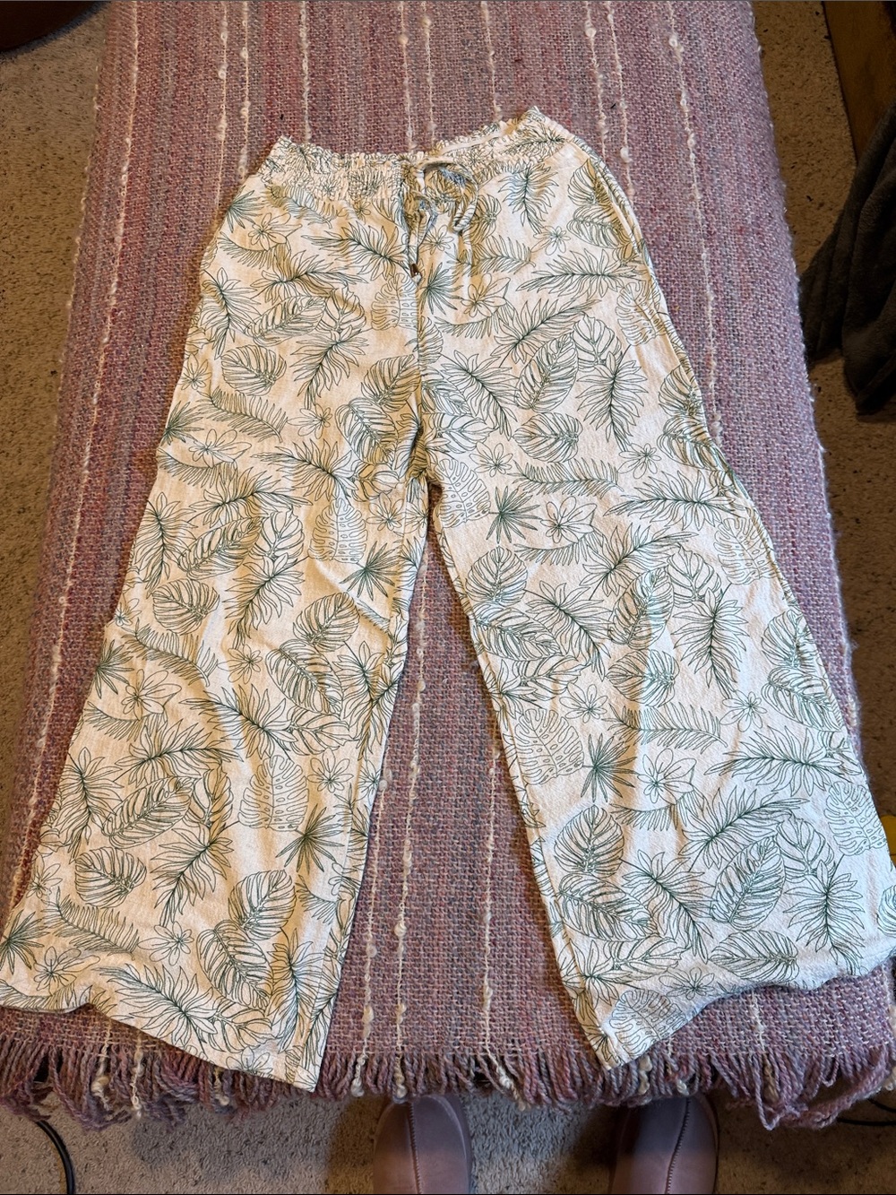 Lightweight Tropical Print Wide-Leg Linen Pants